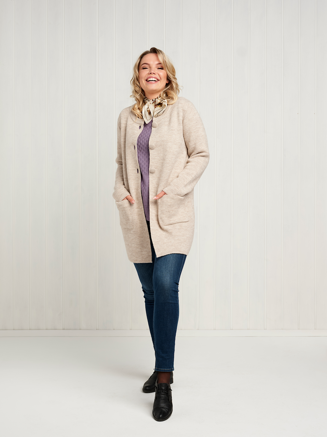 Cardigan for 149 EUR no. 000027050000000207207 en