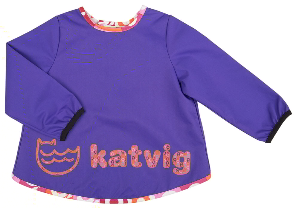 Bib with sleeves