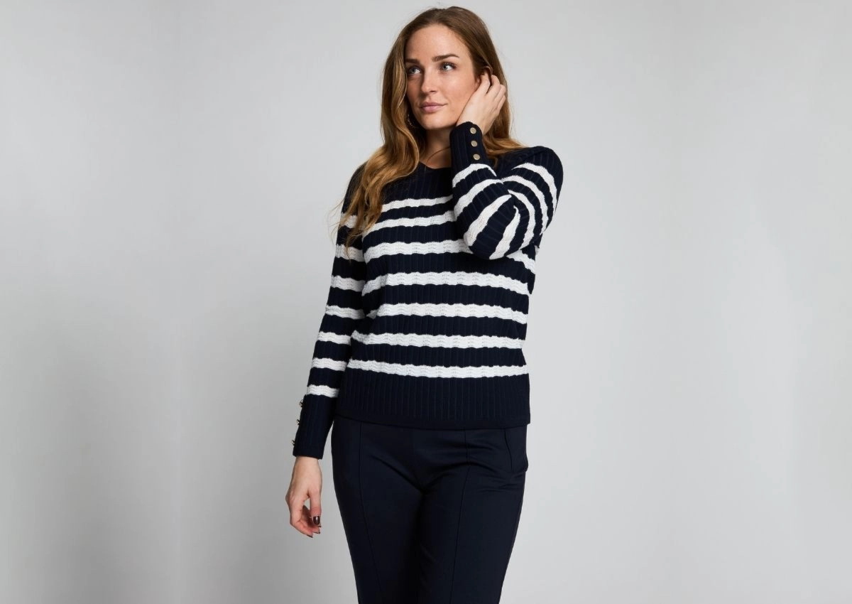 Micha Autumn Border knit fit